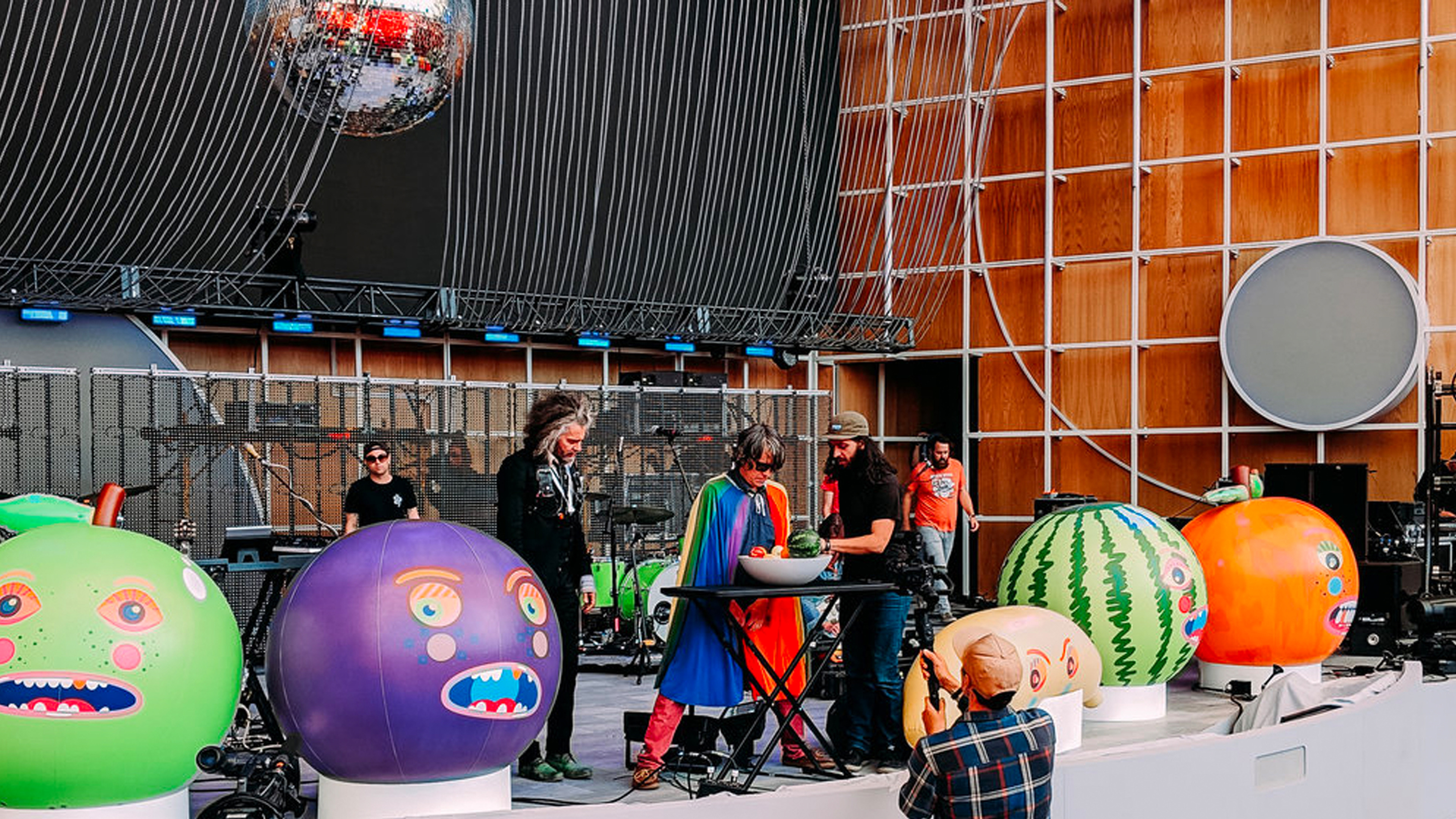 The Flaming Lips perform with the Fruit Genie machine-learning music interface at Google I/O.